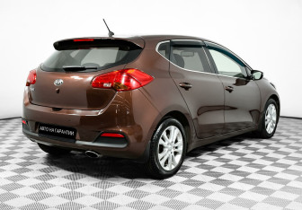 Подержанный автомобиль Kia Ceed Hatchback 2013 года (5 фото)
