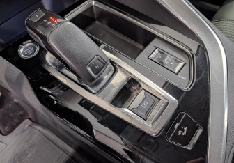 Подержанный автомобиль Peugeot 5008 Suv 2021 года (25 фото)