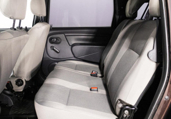 Подержанный автомобиль LADA (ВАЗ) Largus Wagon 2016 года (9 фото)