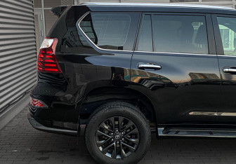 Подержанный автомобиль Lexus GX 2020 года (8 фото)