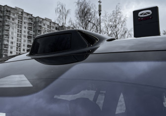 Подержанный автомобиль LiXiang L7 2024 года (11 фото)