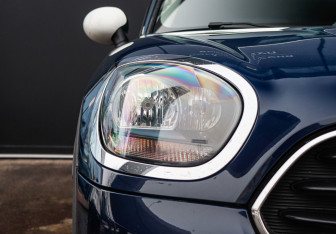 Подержанный автомобиль MINI Countryman 2018 года (22 фото)