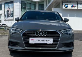 Подержанный автомобиль Audi A3 Sedan 2020 года (2 фото)