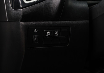 Подержанный автомобиль Mazda 3 Sedan 2014 года (14 фото)