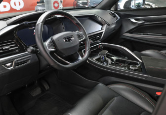Подержанный автомобиль Geely Tugella 2023 года (17 фото)