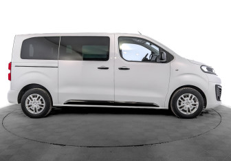 Подержанный автомобиль Citroen SpaceTourer 2020 года (4 фото)