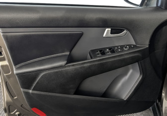 Подержанный автомобиль Kia Sportage 2015 года (19 фото)