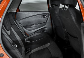 Подержанный автомобиль Renault Kaptur 2016 года (12 фото)