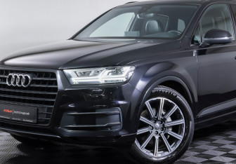 Подержанный автомобиль Audi Q7 2018 года (30 фото)