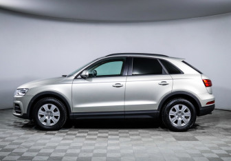 Подержанный автомобиль Audi Q3 2015 года (8 фото)