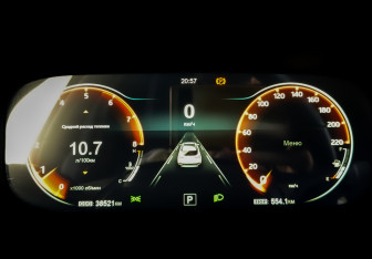 Подержанный автомобиль Москвич 3 2023 года (13 фото)