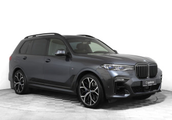 Подержанный автомобиль BMW X7 2020 года (3 фото)
