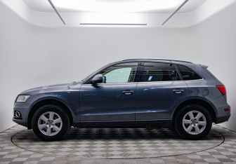 Подержанный автомобиль Audi Q5 2012 года (8 фото)