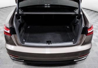 Подержанный автомобиль Audi A6 Sedan 2021 года (23 фото)