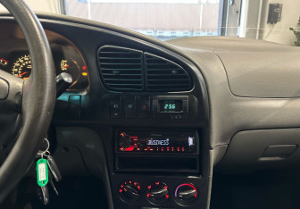 Подержанный автомобиль Kia Spectra Sedan 2007 года (16 фото)