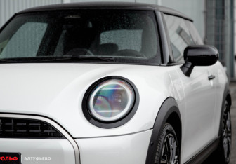 Новый MINI Hatch 2024 (5 фото)