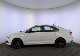 Подержанный автомобиль Skoda Rapid Liftback 2020 года (8 фото)