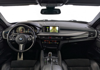 Подержанный автомобиль BMW X6 2019 года (14 фото)