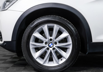 Подержанный автомобиль BMW X3 2016 года (27 фото)
