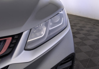 Подержанный автомобиль Geely Coolray 2022 года (11 фото)