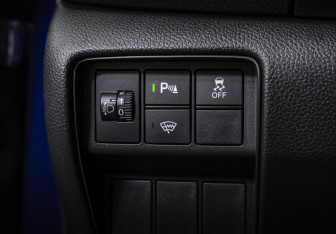 Подержанный автомобиль Honda CR-V 2017 года (15 фото)