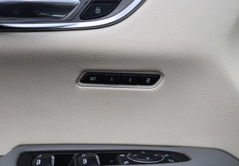 Подержанный автомобиль Cadillac XT6 2021 года (19 фото)