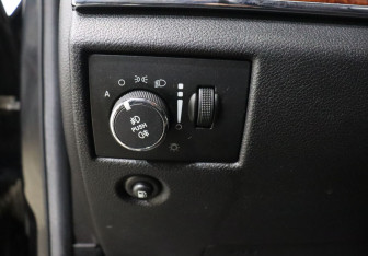 Подержанный автомобиль Jeep Grand Cherokee 2012 года (12 фото)