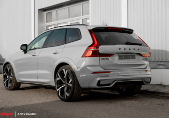 Новый Volvo XC60 2025 (4 фото)