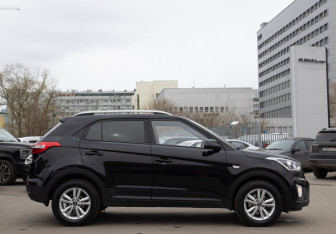 Подержанный автомобиль Hyundai Creta 2017 года (3 фото)