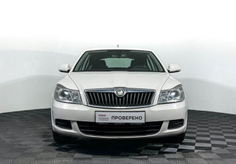 Подержанный автомобиль Skoda Octavia Liftback 2013 года (2 фото)