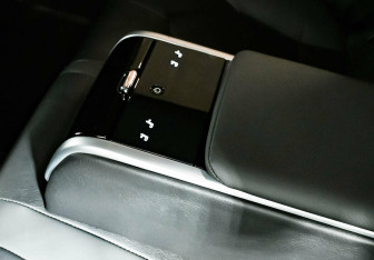 Подержанный автомобиль Toyota Camry Sedan 2021 года (12 фото)