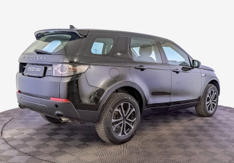 Подержанный автомобиль Land Rover Discovery Sport 2015 года (5 фото)