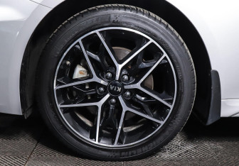 Подержанный автомобиль Kia Optima Sedan 2019 года (9 фото)