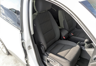 Подержанный автомобиль Volkswagen Tiguan 2012 года (22 фото)