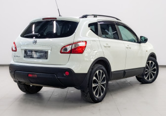 Подержанный автомобиль Nissan Qashqai 2013 года (5 фото)