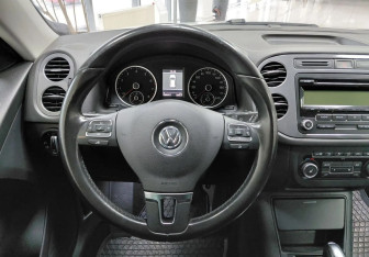 Подержанный автомобиль Volkswagen Tiguan 2012 года (13 фото)