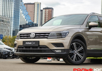 Подержанный автомобиль Volkswagen Tiguan 2017 года (17 фото)
