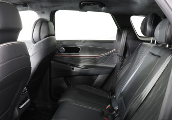 Подержанный автомобиль Jaecoo J8 2024 года (12 фото)