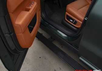 Подержанный автомобиль LiXiang L9 2023 года (20 фото)