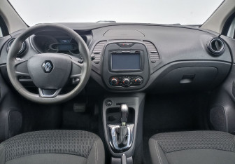 Подержанный автомобиль Renault Kaptur 2018 года (12 фото)