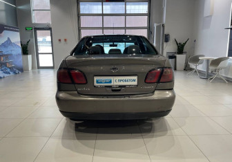 Подержанный автомобиль Nissan Primera Wagon 2001 года (5 фото)