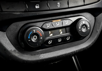 Подержанный автомобиль LADA (ВАЗ) Vesta Wagon 2020 года (25 фото)