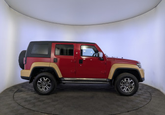 Подержанный автомобиль BAIC BJ40 2023 года (4 фото)