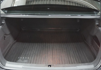 Подержанный автомобиль Audi A6 Sedan 2015 года (9 фото)