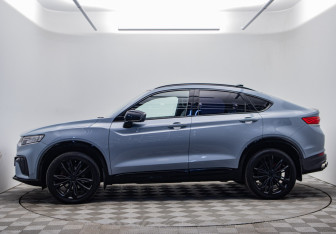 Подержанный автомобиль Geely Tugella 2023 года (8 фото)