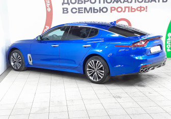 Подержанный автомобиль Kia Stinger 2018 года (6 фото)