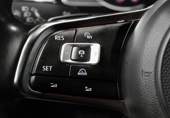 Подержанный автомобиль Volkswagen Arteon 2018 года (18 фото)