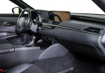 Подержанный автомобиль Lexus ES 2021 года (11 фото)