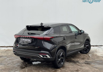 Подержанный автомобиль Omoda C5 2022 года (8 фото)