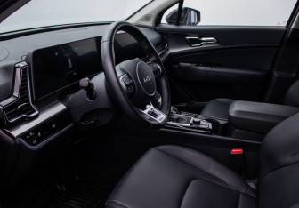 Подержанный автомобиль Kia Sportage 2024 года (10 фото)